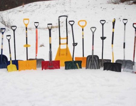 Лопаты для уборки снега, как правильно выбрать